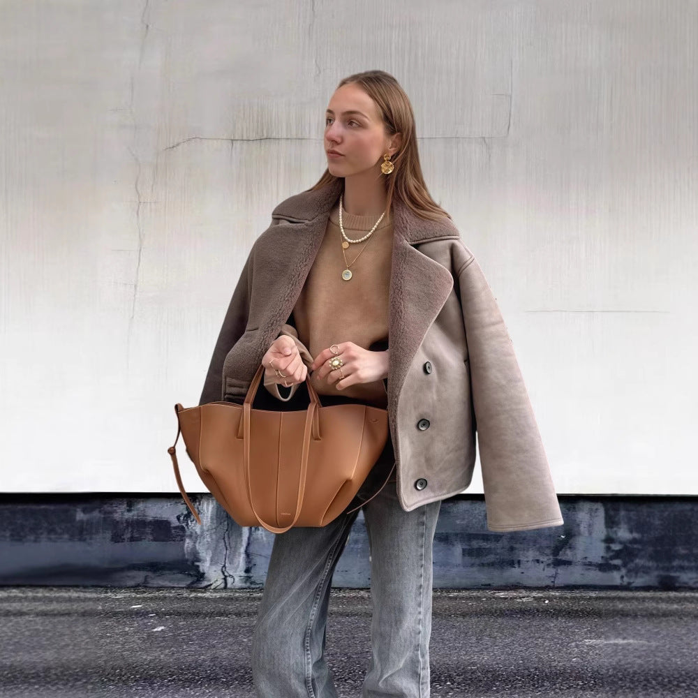 Damer Oversized Konstläderjacka med Schalkant Mirla-Eva Jonsson