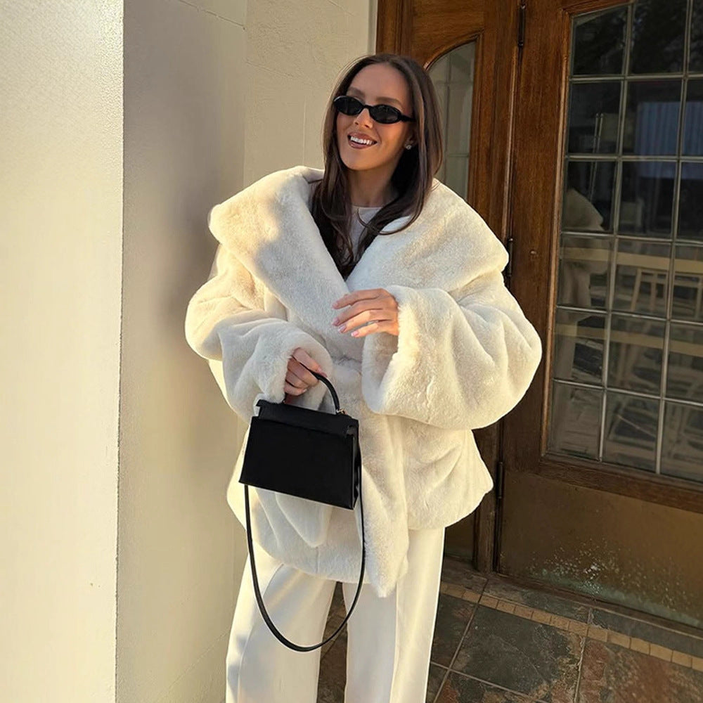 Damer Oversized Kuschjacka med bälte och hög krage Mirla-Eva Jonsson