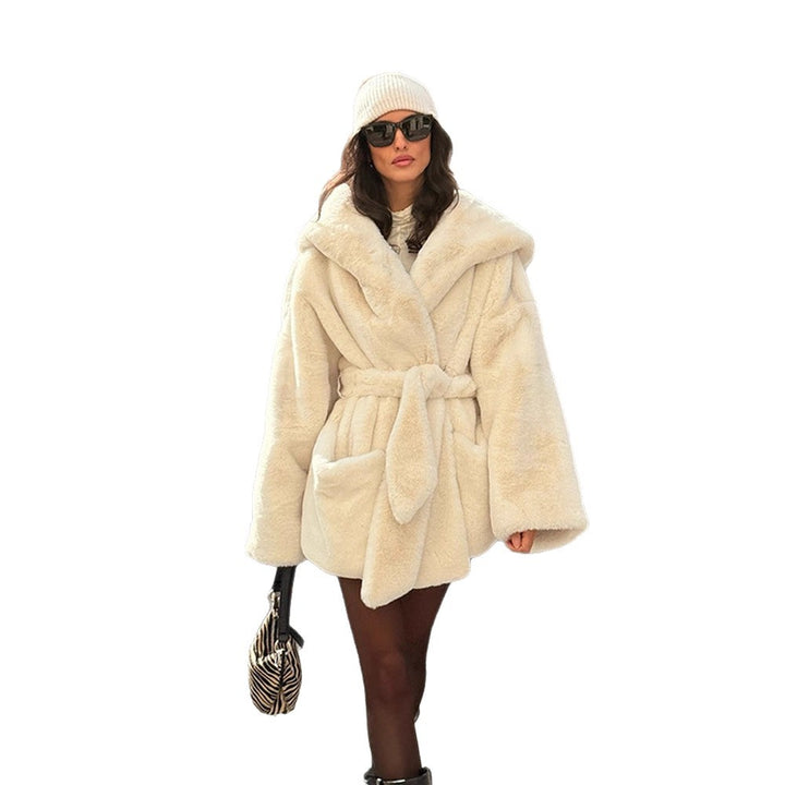 Damer Oversized Kuschjacka med bälte och hög krage Mirla-Eva Jonsson
