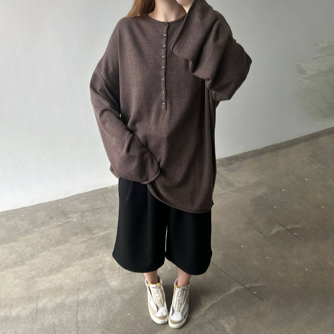 Damer Oversized Långärmad T-shirt med Knappslå Mirla-Eva Jonsson