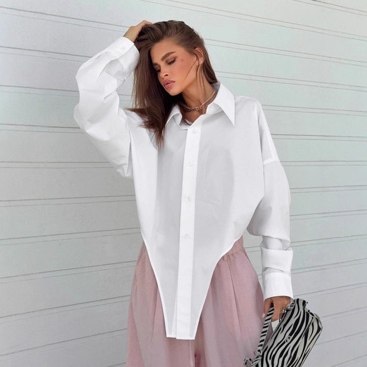 Damer Oversized Skjorta med avslappnad passform och trendiga detaljer Mirla-Eva Jonsson