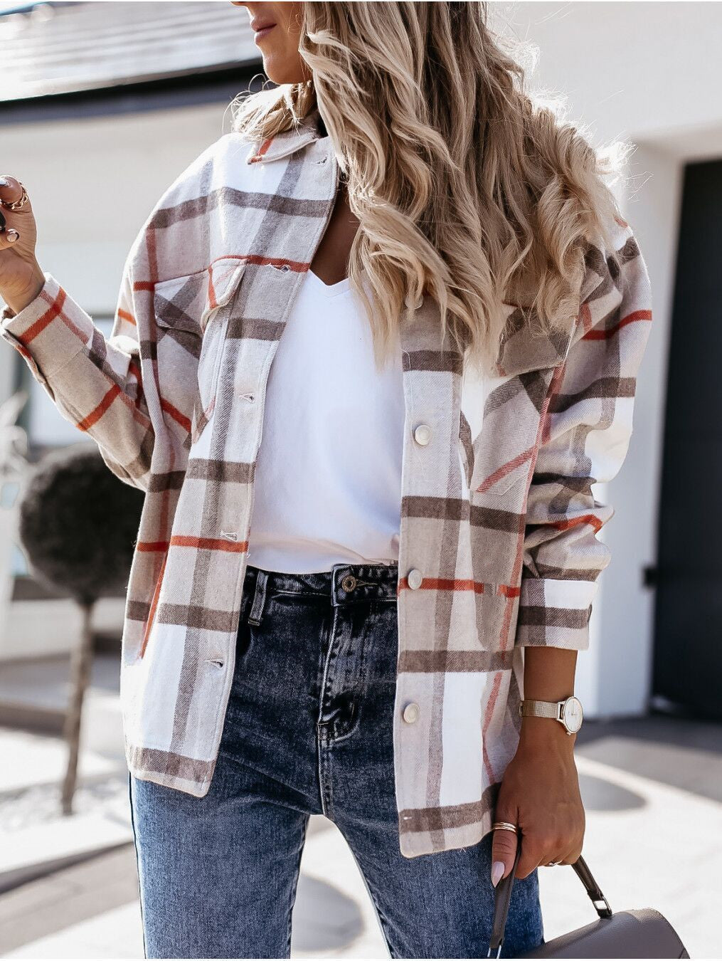 Damer Oversized Skjortblus med Rutmönster och Knapppdetaljer Mirla-Eva Jonsson