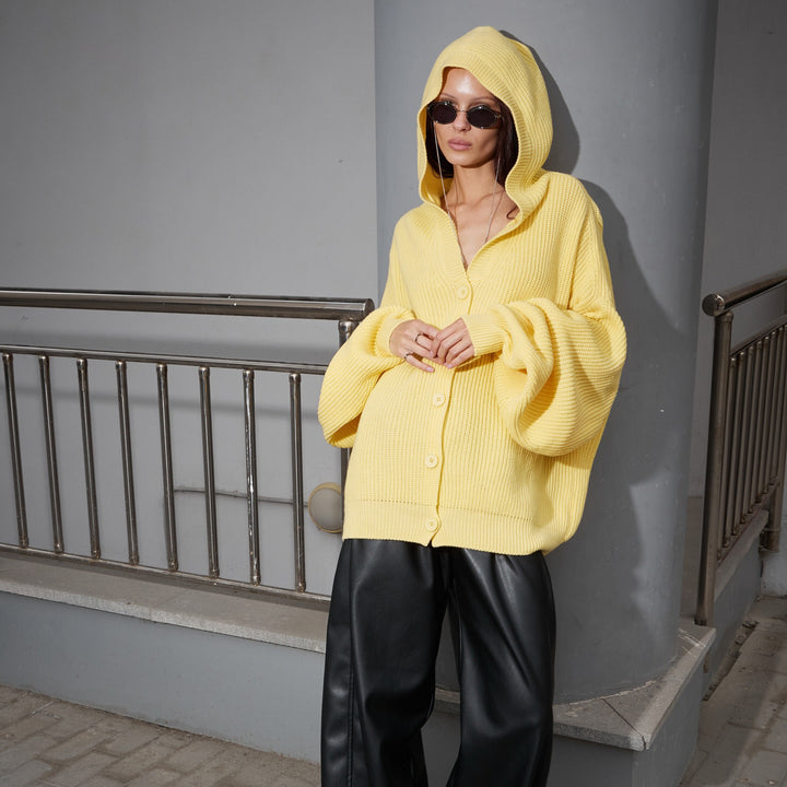 Damer Oversized Stickad Jacka med Huva och Knappslå Mirla-Eva Jonsson
