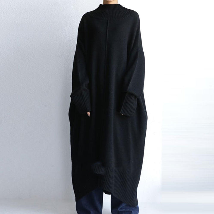 Damer Oversized Stickad Klänning med Hög Krage och SidoFickor Mirla-Eva Jonsson
