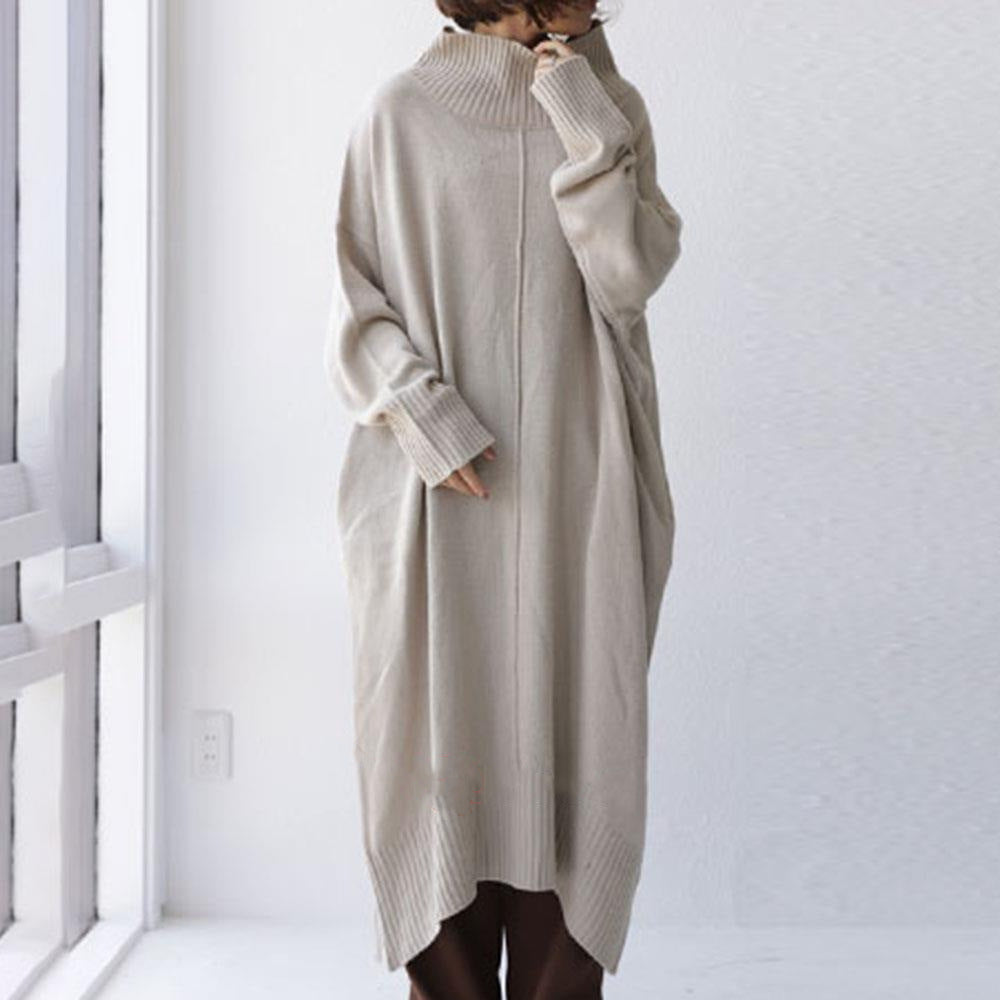 Damer Oversized Stickad Klänning med Hög Krage och SidoFickor Mirla-Eva Jonsson