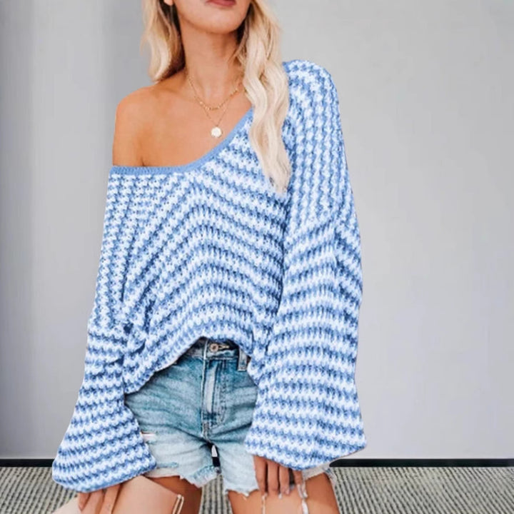 Damer Oversized Stickad Tröja med Off-Shoulder Design och Modernt Ribbmönster Mirla-Eva Jonsson