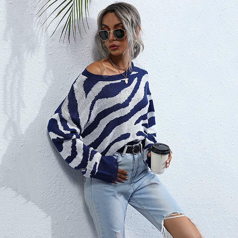 Damer Oversized Stickad Tröja med modernt Zebra-design och vid skärning Mirla-Eva Jonsson