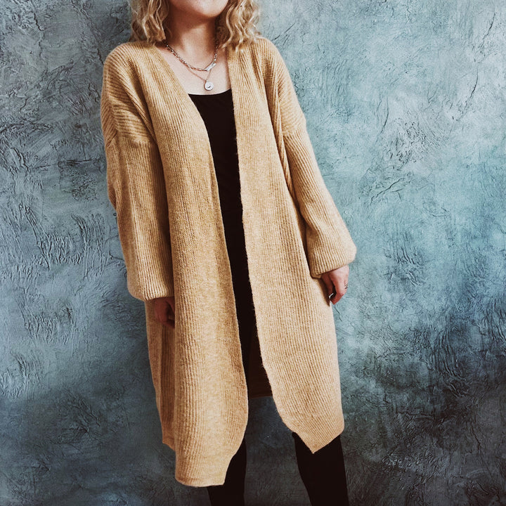 Damer Oversized Stickad jacka med djup V-hals och avslappnad passform Eva Jonsson-Eva Jonsson
