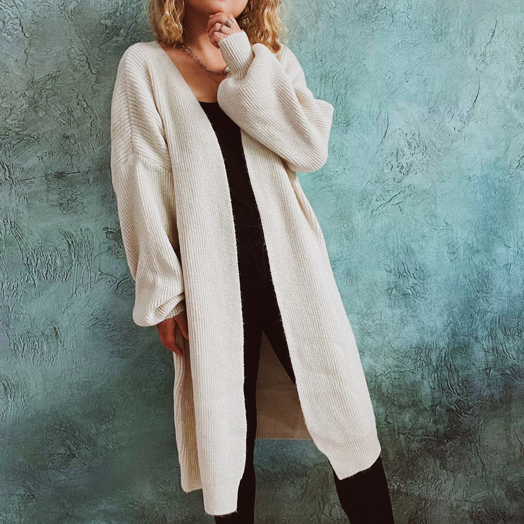 Damer Oversized Stickad jacka med djup V-hals och avslappnad passform Eva Jonsson-Eva Jonsson