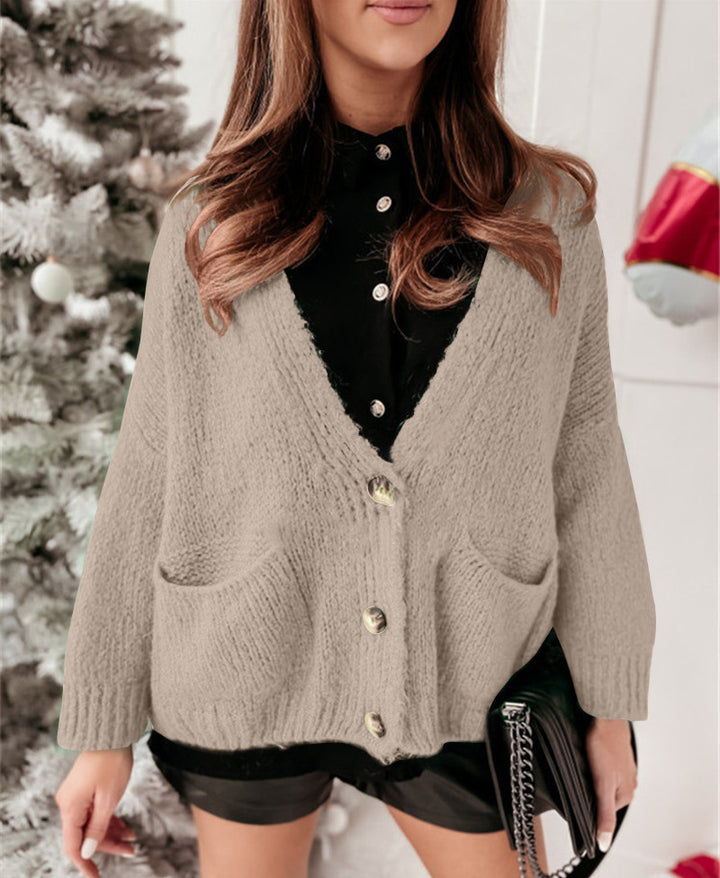 Damer Oversized Stickad jacka med fickor och knapppattern Mirla-Eva Jonsson