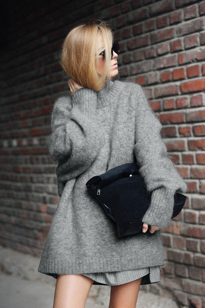 Damer Oversized Stickad tröja med hög krage och mjuka ärmar Eva Jonsson-Eva Jonsson