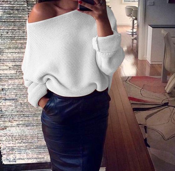 Damer Oversized Stickad tröja med off-shoulder design och avslappnad passform Eva Jonsson-Eva Jonsson