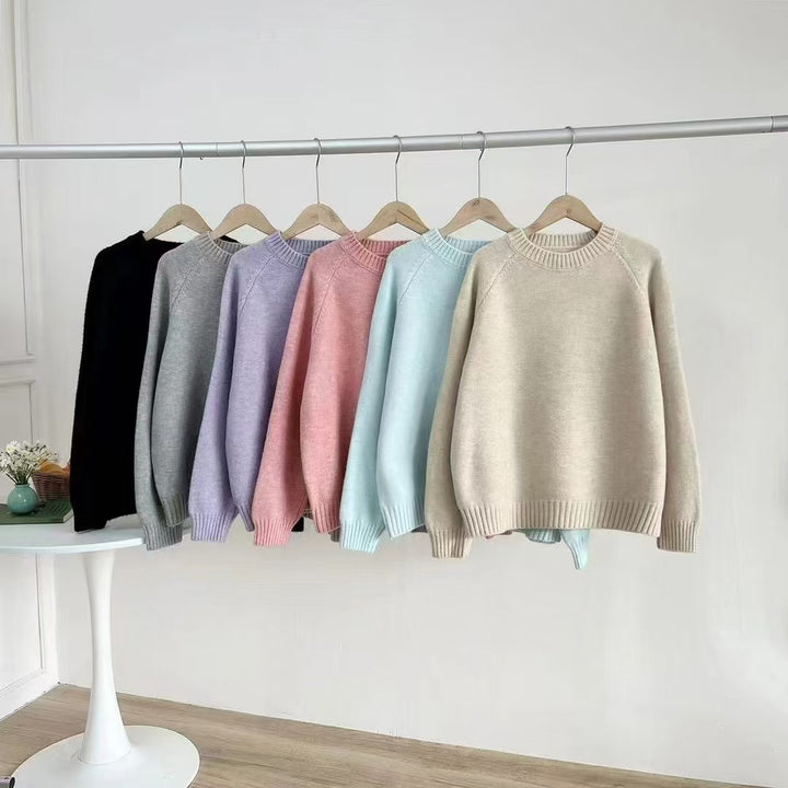 Damer Oversized Stickad tröja med vid skärning och mjukt flödande material Mirla-Eva Jonsson