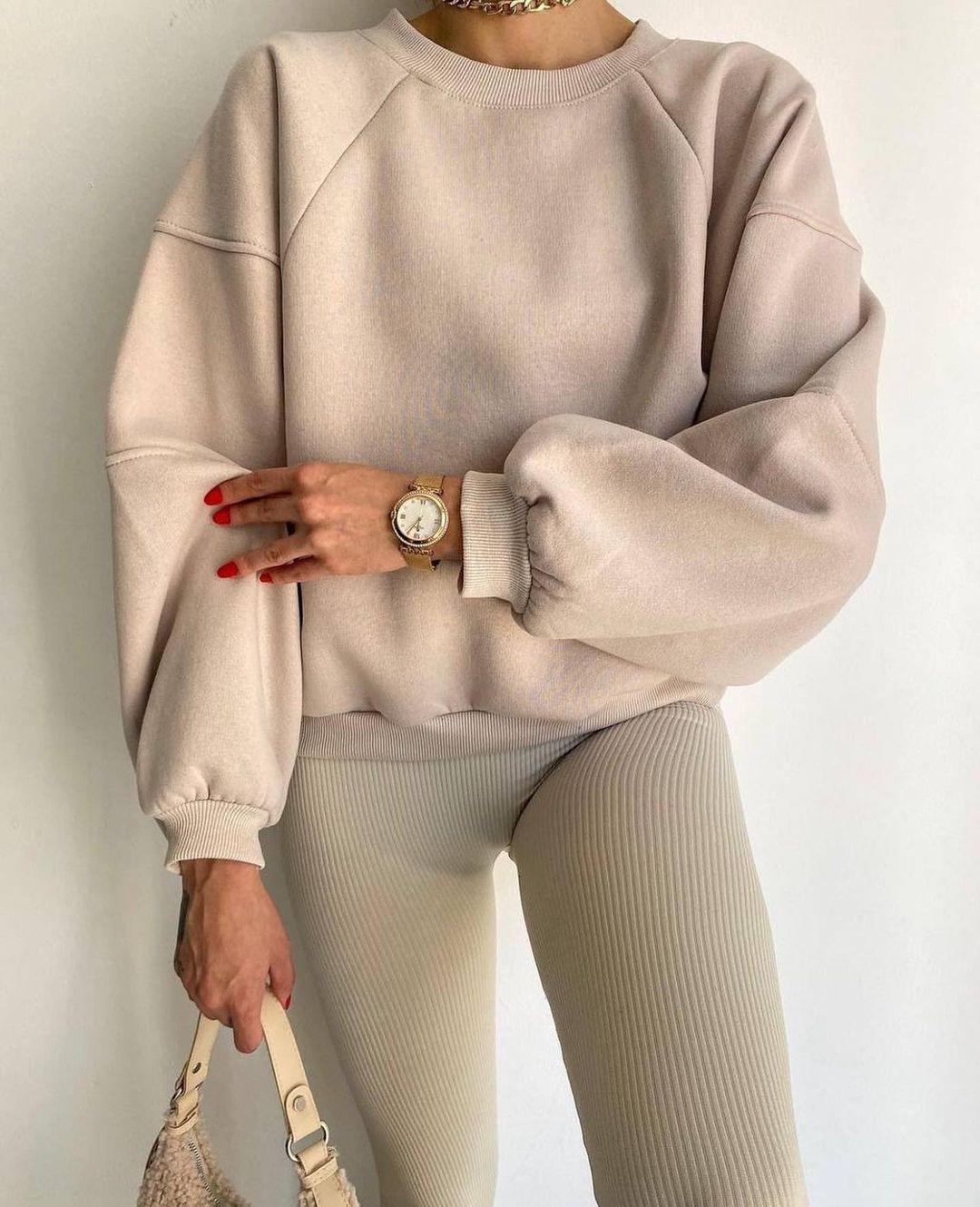 Damer Oversized Sweatshirt Mirla-Eva Jonsson