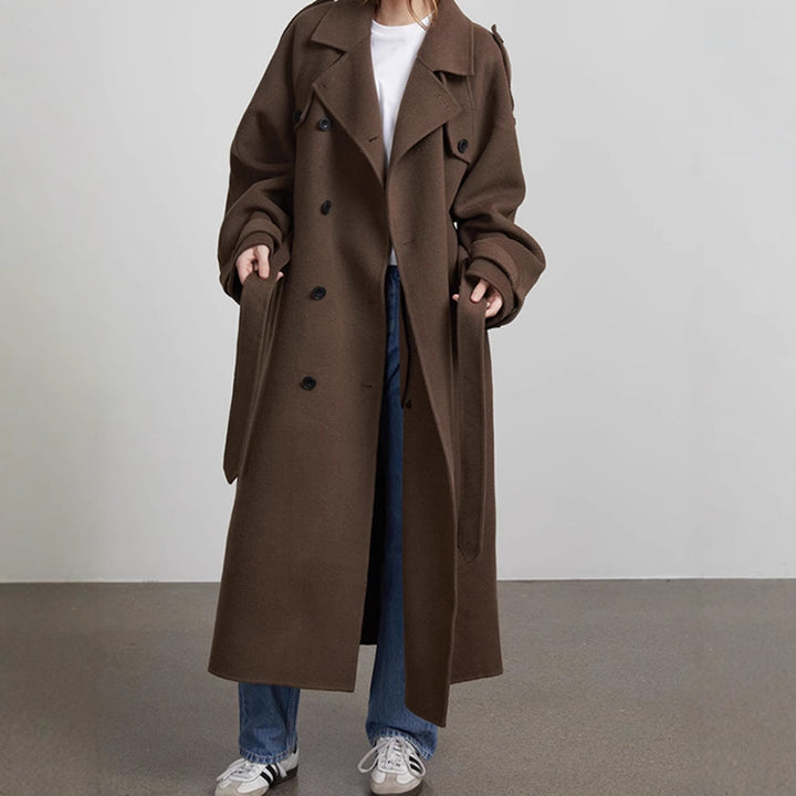 Damer Oversized Trenchcoat i högkvalitativ ullblandning med dubbel knappslå Eva Jonsson-Eva Jonsson
