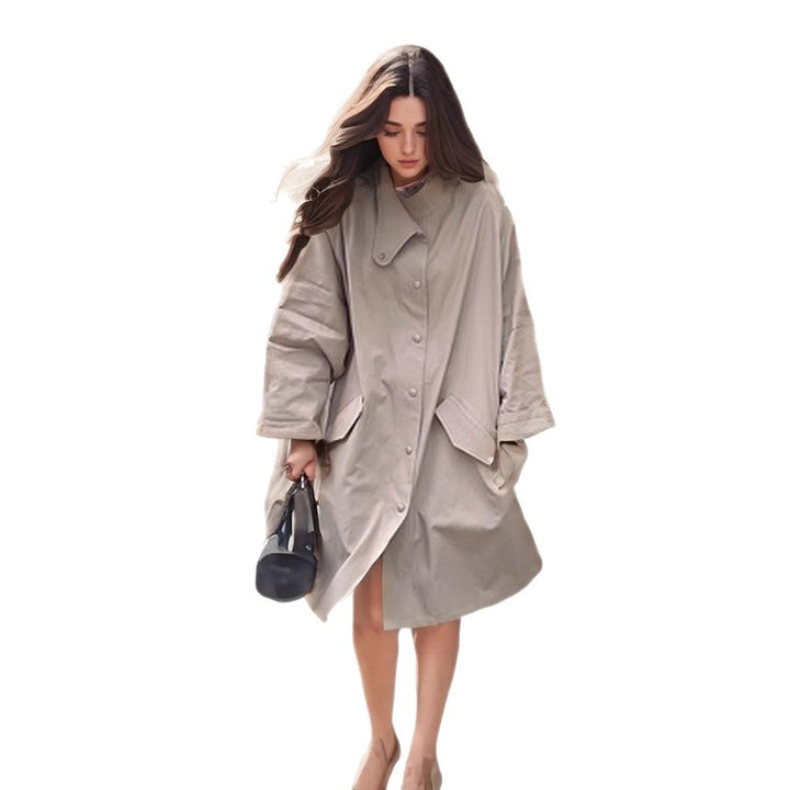 Damer Oversized Trenchcoat med minimalistiska knapppdetaljer Mirla-Eva Jonsson