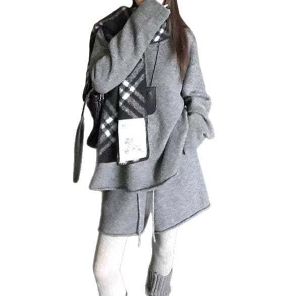 Damer Oversized Tröja med asymmetrisk skärning och moderiktig krage Mirla-Eva Jonsson