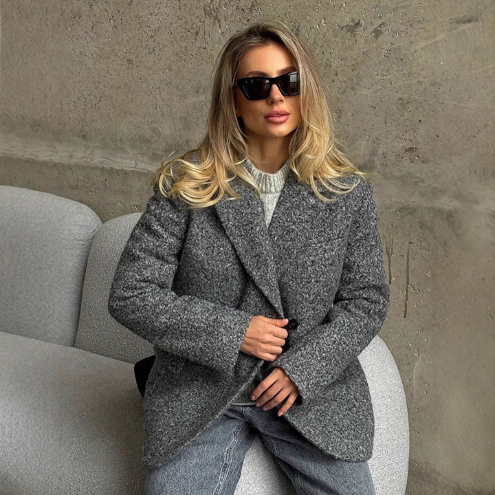 Damer Oversized Ullblazer med eleganta knappdetaljer Mirla-Eva Jonsson