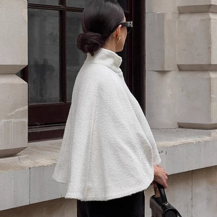 Damer Oversized Ullcape med hög krage och knapppdetail Eva Jonsson-Eva Jonsson