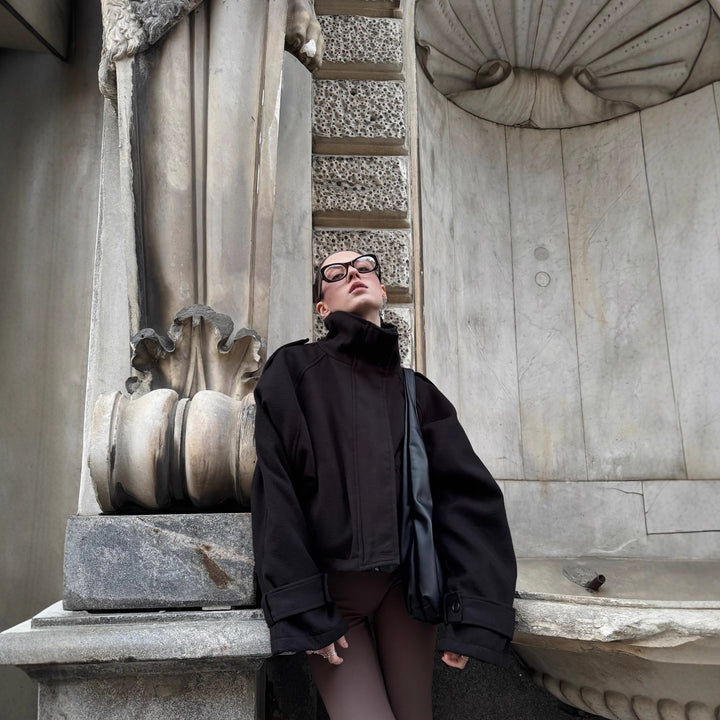 Damer Oversized Ulljacka med elegant skärning och praktiska fickor Mirla-Eva Jonsson