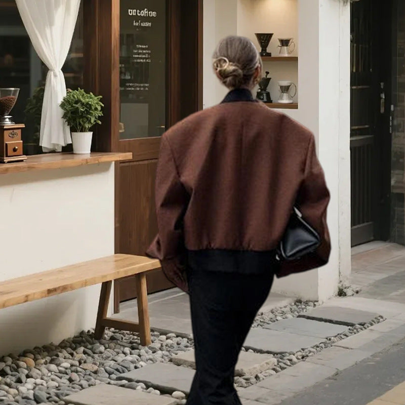 Damer Oversized Ulljacka med hög krage och modern skärning Mirla-Eva Jonsson