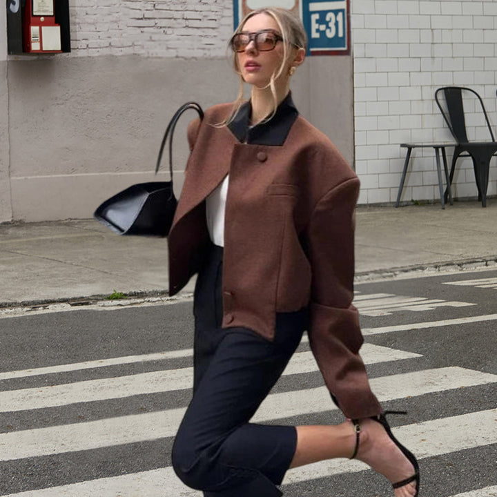 Damer Oversized Ulljacka med hög krage och modern skärning Mirla-Eva Jonsson