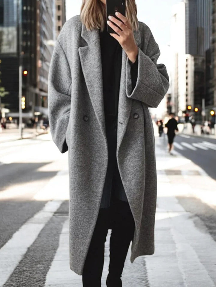 Damer Oversized Ullkappa med dubbelknappat design och avslappnad passform Eva Jonsson-Eva Jonsson
