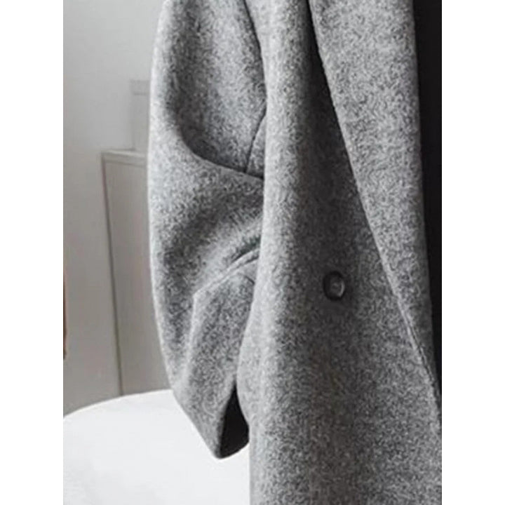 Damer Oversized Ullkappa med elegant slag och dubbel knappstängning Mirla-Eva Jonsson