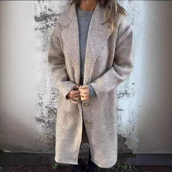 Damer Oversized Ullkappa med knappdetaljer Mirla-Eva Jonsson