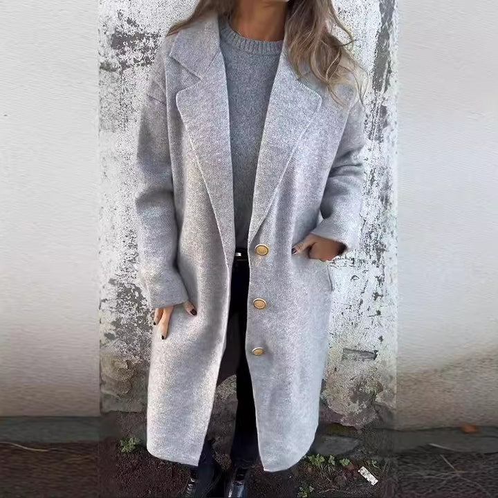 Damer Oversized Ullkappa med knappdetaljer Mirla-Eva Jonsson