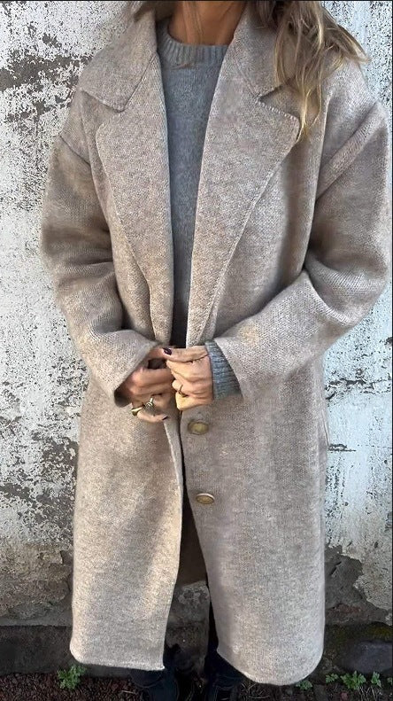 Damer Oversized Ullkappa med knappdetaljer Mirla-Eva Jonsson