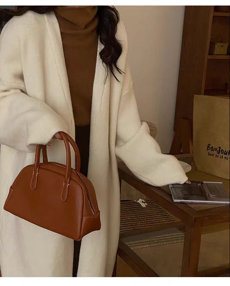 Damer Oversized Ullkappa med mjukt innerfoder Mirla-Eva Jonsson
