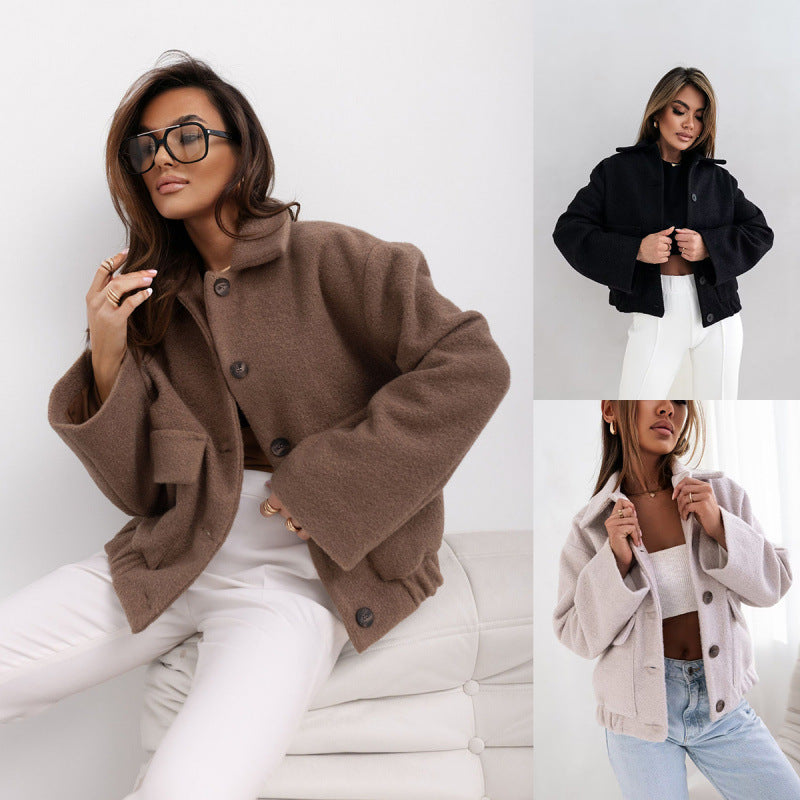 Damer Oversized Wooljacka med moderna knappdetaljer och praktiska fickor Mirla-Eva Jonsson