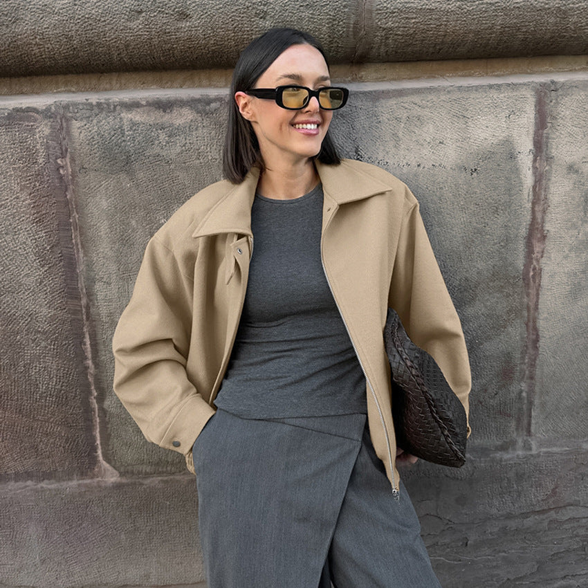 Damer Oversized bomullsjacka med ståkrage och praktiska fickor Mirla-Eva Jonsson