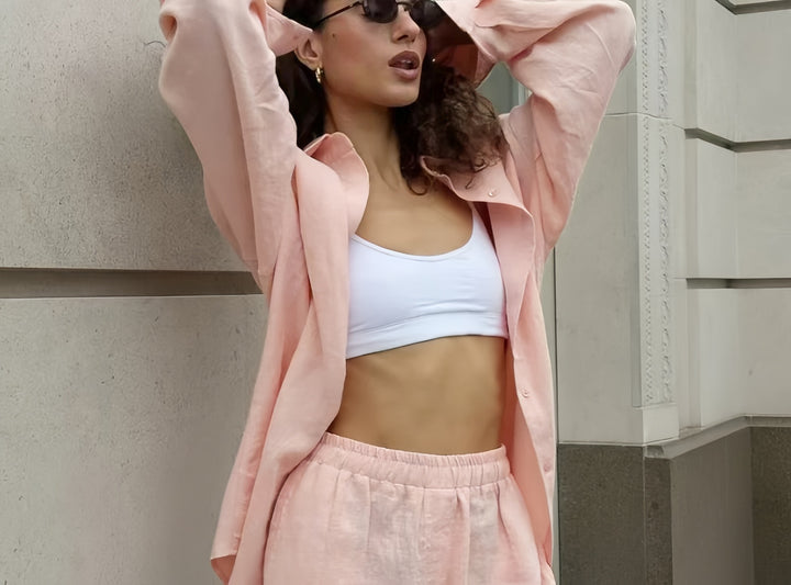 Damer Oversized skjortklänning med långa ärmar och asymmetrisk skärning Mirla-Eva Jonsson