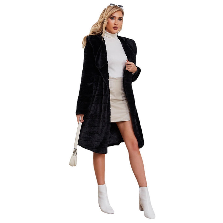 Damer Pälsjacka i konstpäls med oversized huva och elegant krage Mirla-Eva Jonsson
