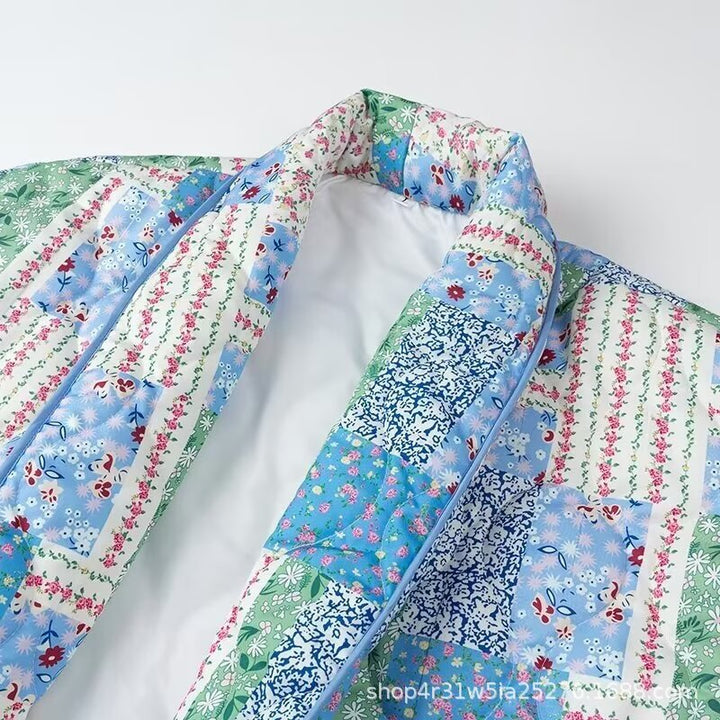 Damer Patchwork Vadderad Jacka med Blommönster och Praktiska Sidofickor Mirla-Eva Jonsson