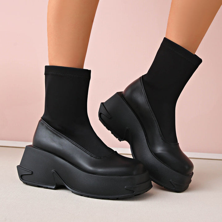 Damer Plattform-sneakers med eleganta strumpdesign och halkfri sula Mirla-Eva Jonsson