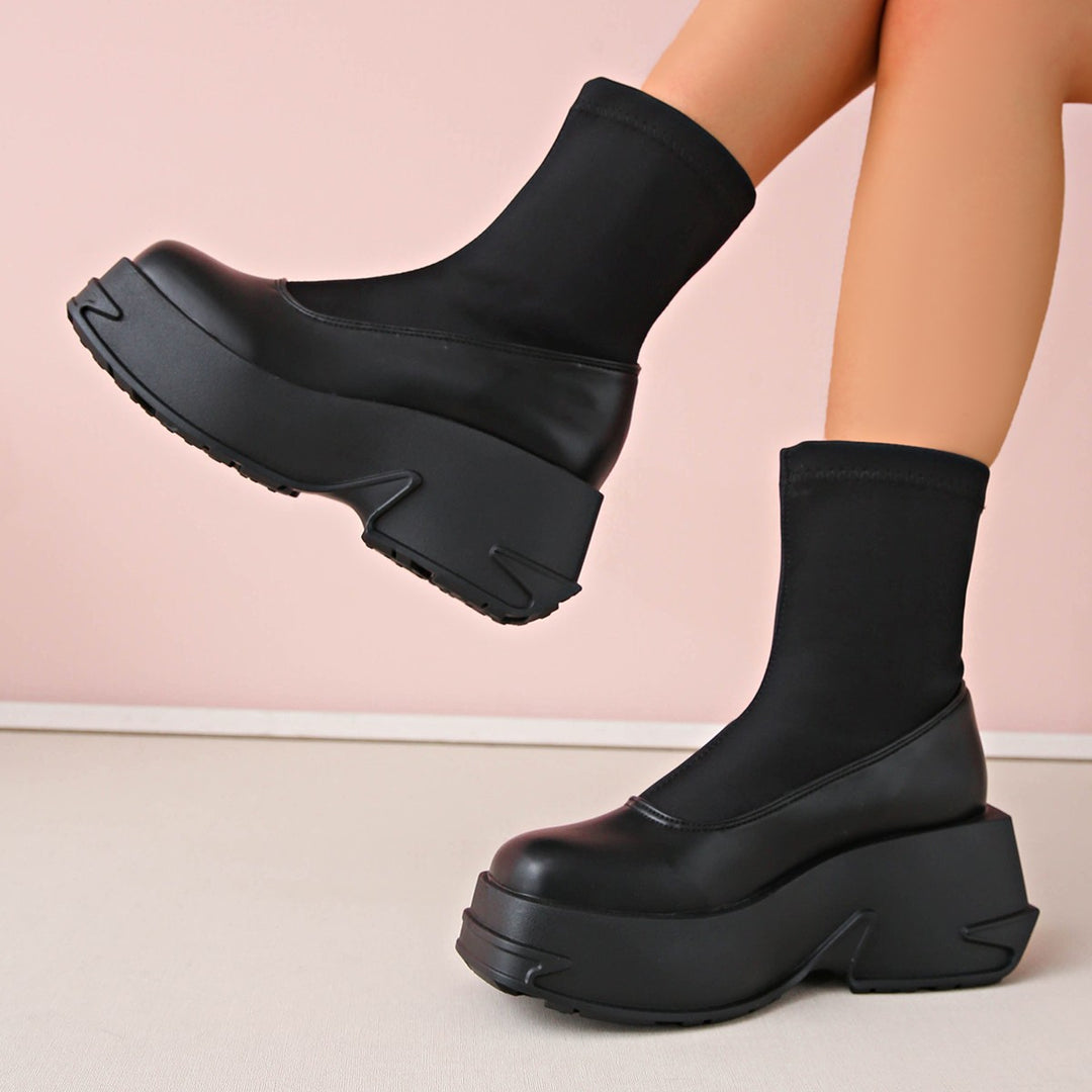 Damer Plattform-sneakers med eleganta strumpdesign och halkfri sula Mirla-Eva Jonsson