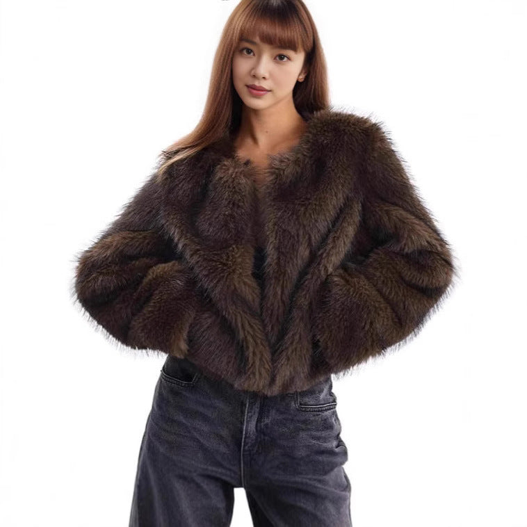 Damer Plush-Cropped-Jacka med elegant pälsdetalj Mirla-Eva Jonsson