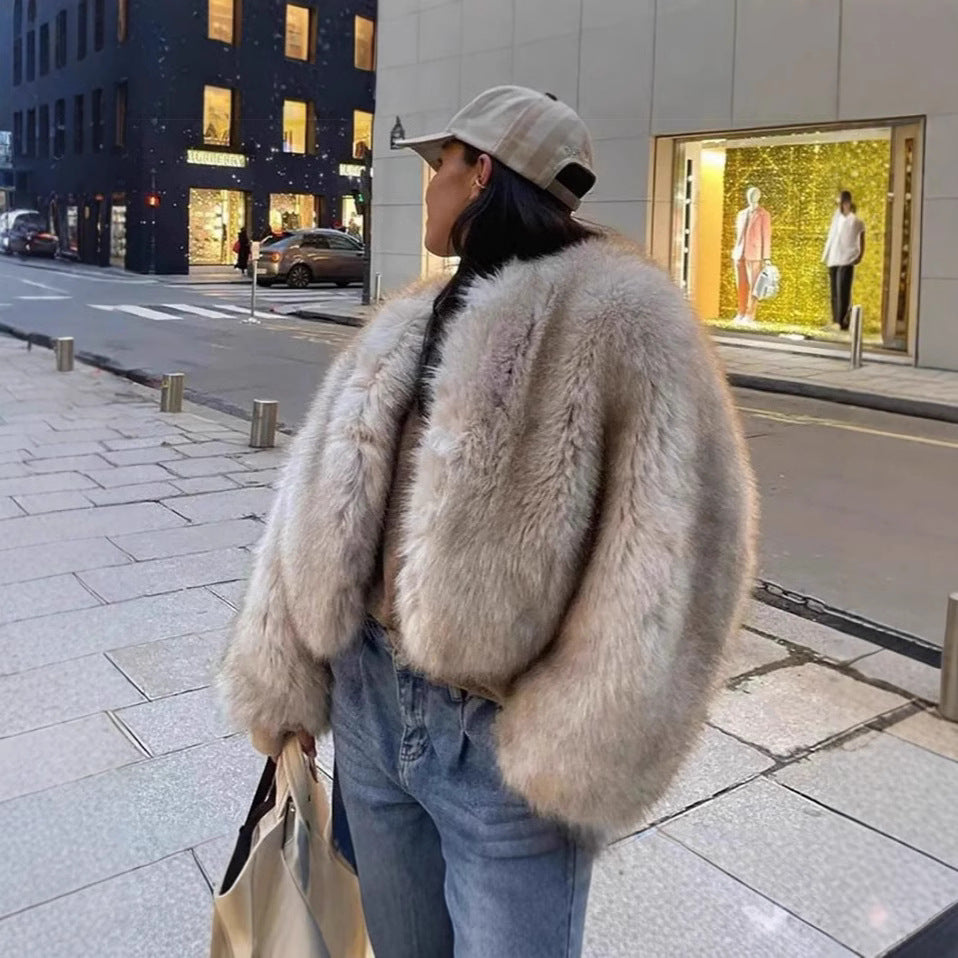 Damer Plyschig Kort Jacka med Djupt V-Hals Mirla-Eva Jonsson