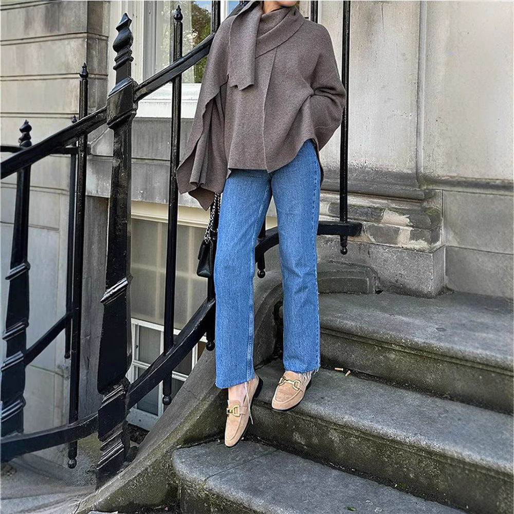 Damer Poncho i högkvalitativt stickmaterial med asymmetrisk design Mirla-Eva Jonsson