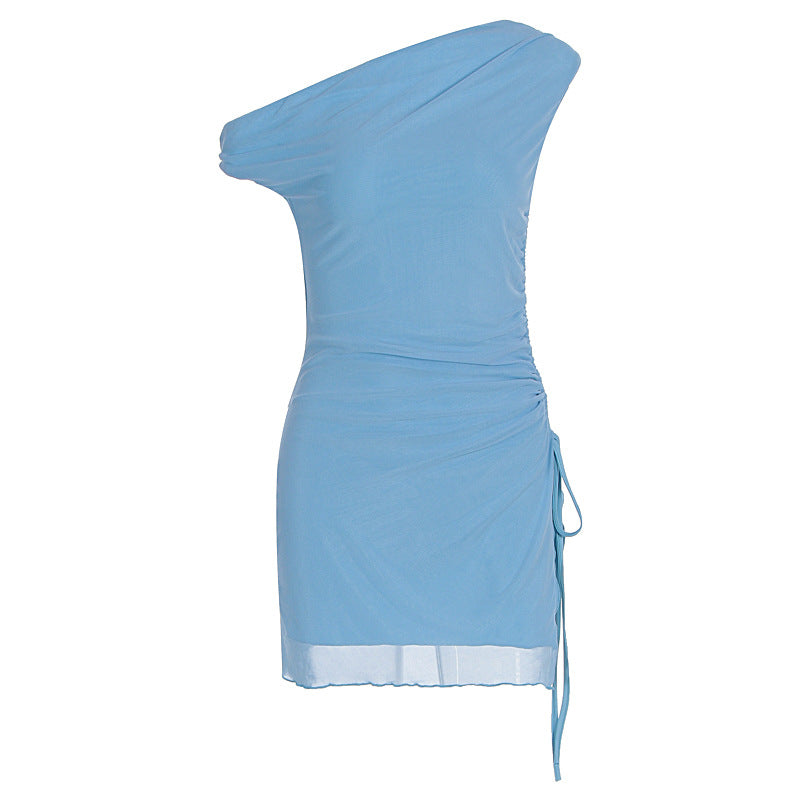 Damer Raffinerat One-Shoulder Miniklänning med sido-ruffle Mirla-Eva Jonsson