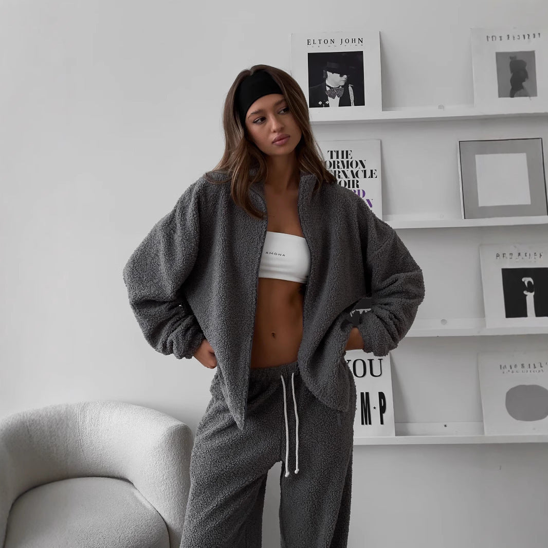 Damer Robust Fleece-Joggingdräkt med hög krage och praktiska fickor Mirla-Eva Jonsson
