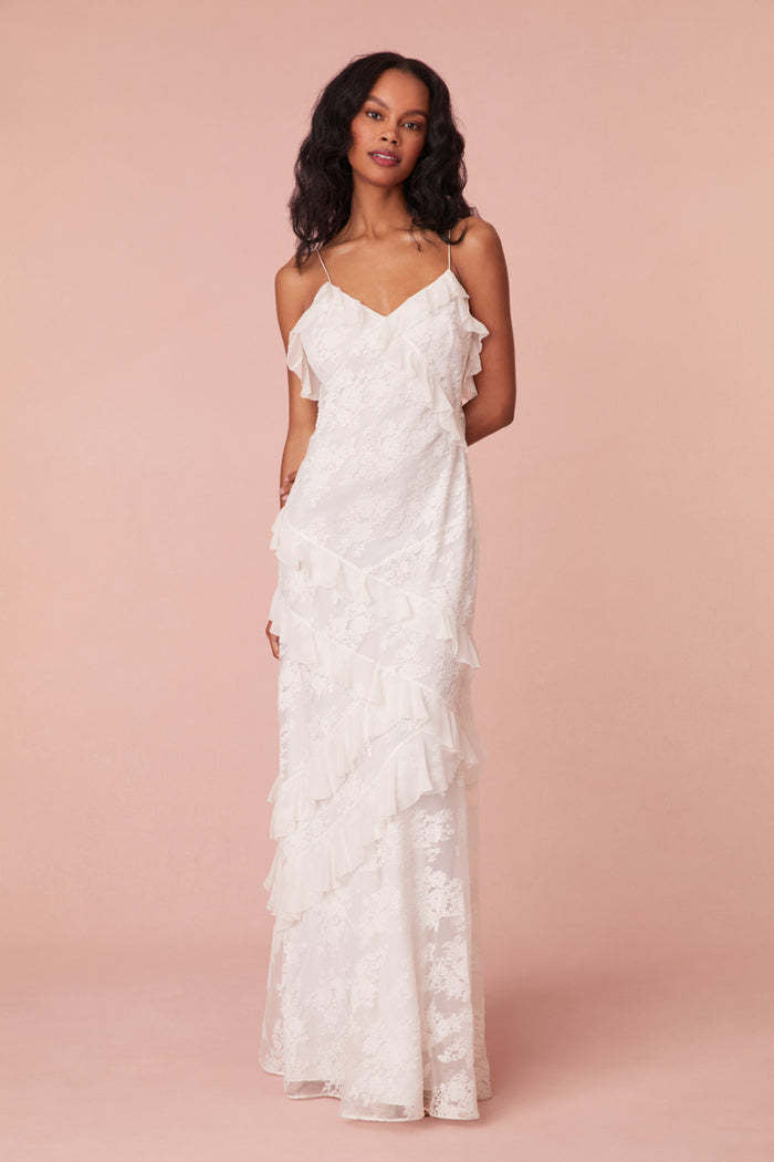 Damer Ruffled Maxi Klänning med Blommiga Accenter och Elegant V-Hals-Eva Jonsson