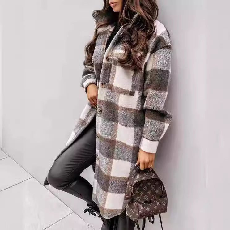 Damer Rutig Oversized-Skjorta Kappa med Praktiska Fickor Mirla-Eva Jonsson