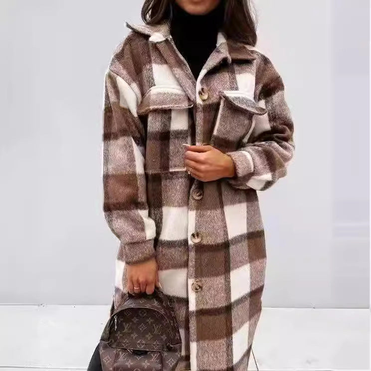 Damer Rutig Oversized-Skjorta Kappa med Praktiska Fickor Mirla-Eva Jonsson