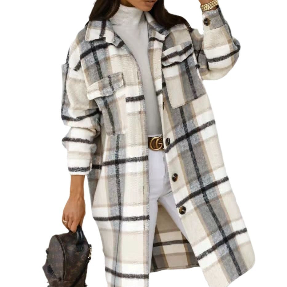 Damer Rutig Oversized-Skjorta Kappa med Praktiska Fickor Mirla-Eva Jonsson