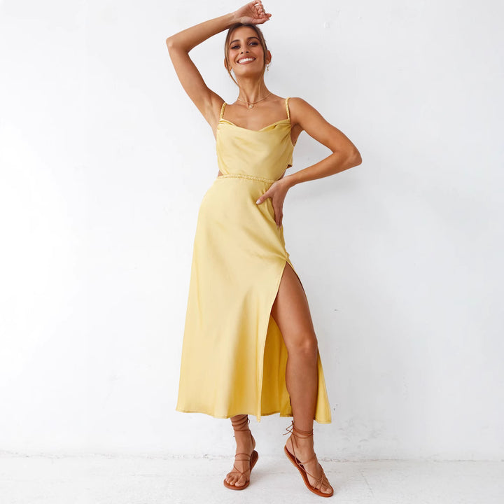 Damer Satin Maxi Klänning med Elegant Omslag Design och Fina Volanger-Eva Jonsson