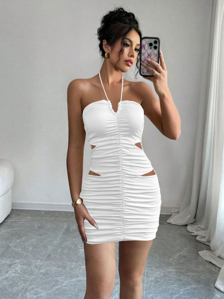 Damer Sexy Miniklänning med cut-out detaljer och rynkat design Mirla-Eva Jonsson